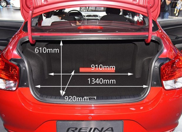 新瑞纳后备箱尺寸容积空间大小测试