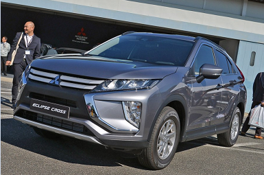 Eclipse cross