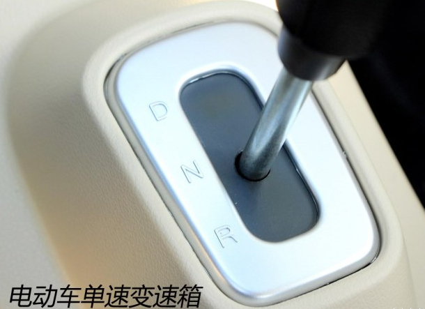 江铃E100变速箱怎么样？江铃E100用什么变速器