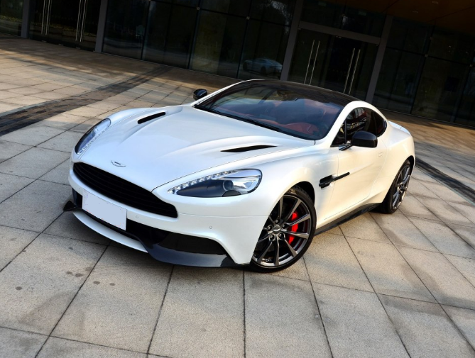 /AstonMartin/vanquish