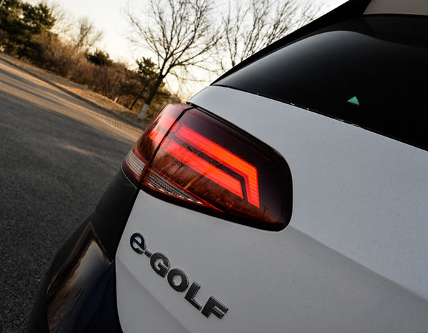 大众e-Golf尾灯效果 大众e-Golf尾部设计