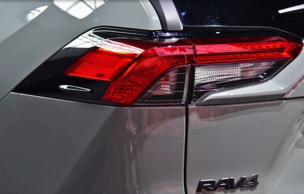 2019全新丰田rav4尾灯解析