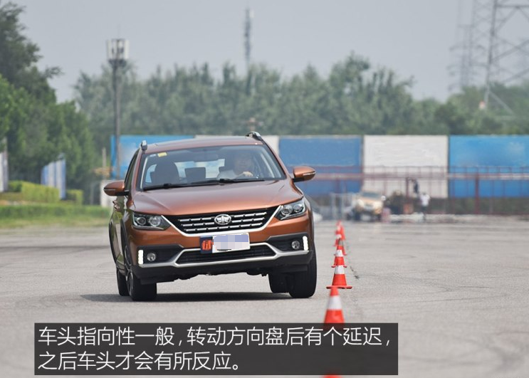 骏派CX65绕桩测试 cx65操控怎么样？