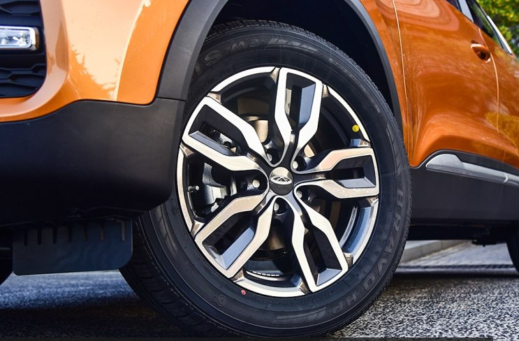 2019款瑞虎5x车辆轮胎型号规格