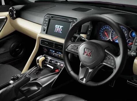 <font color=red>日产GT-R</font>特别版内饰有几种配色？哪种更好看？