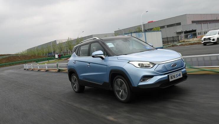 江淮iEVS4试驾测评 江淮iEVS4动力怎么样？