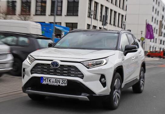 RAV4混动版车身尺寸 RAV4混动版长宽高多少？