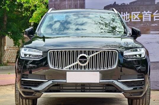 沃尔沃xc90三座荣誉版车身长宽高多少？轴距有多少？