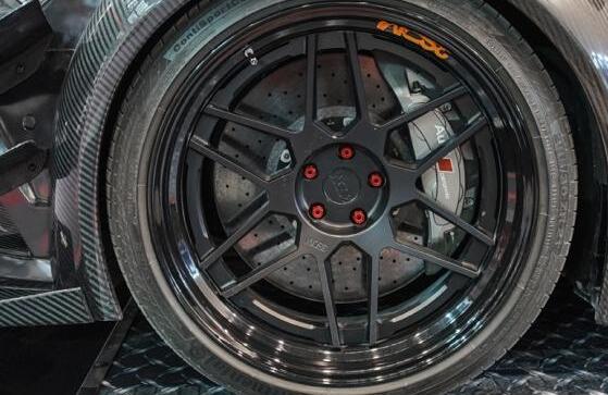 奥迪RS6改装21寸轮圈案例 <font color=red>奥迪RS6轮圈改装</font>好看吗？