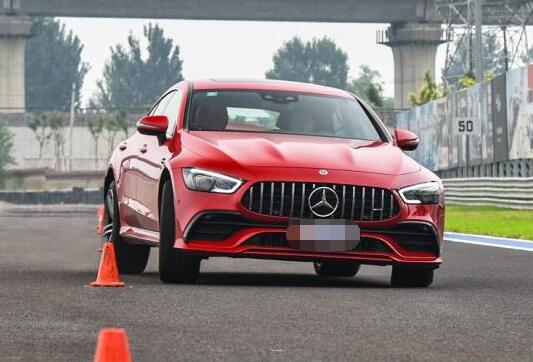 AMG GT50刹车测试 AMG GT50刹车距离多少米？