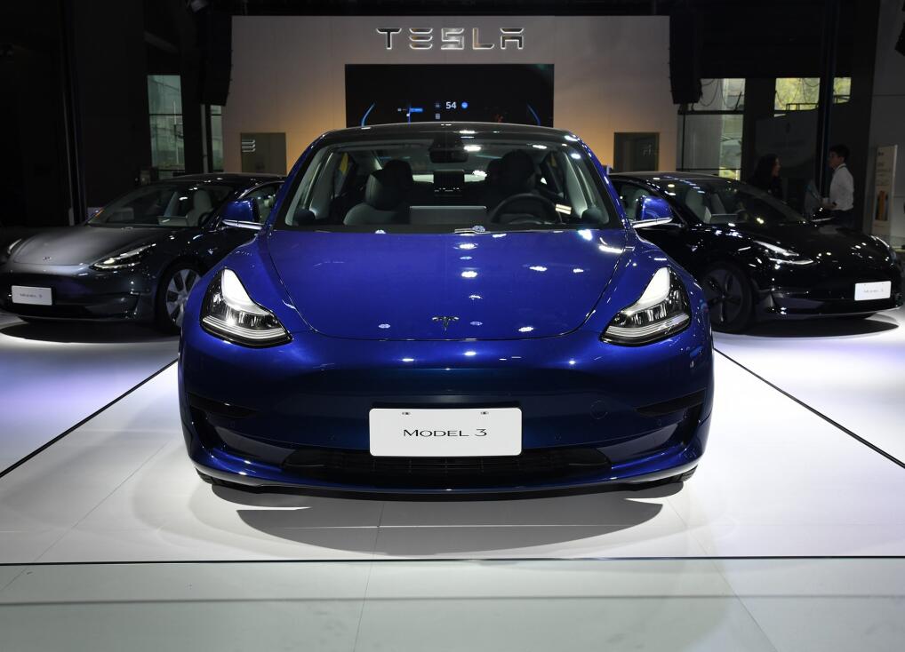 特斯拉Model3外观图片