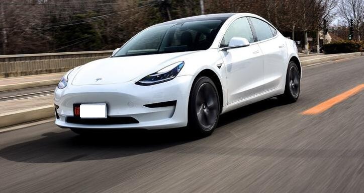 国产Model3标准续航升级版驾驶感受