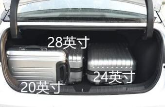 广汽丰田ia5后备箱容积及空间测试